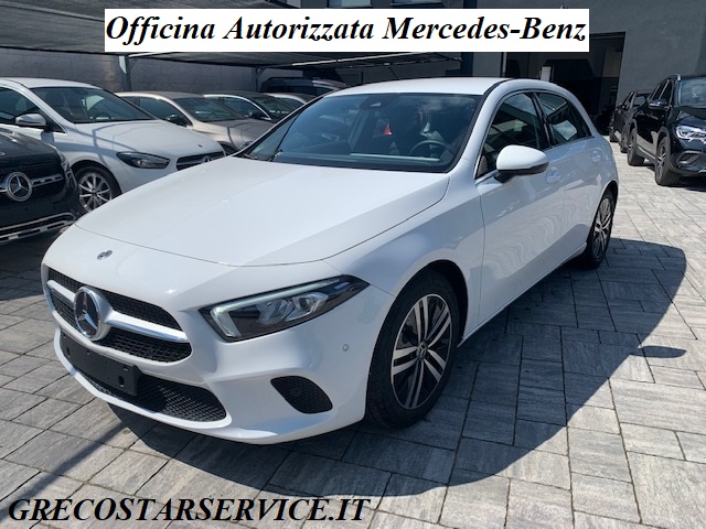 Mercedes-Benz A 180 Sport FARI LED - TELECAMERA - CARPLAY - CERCHI NERI